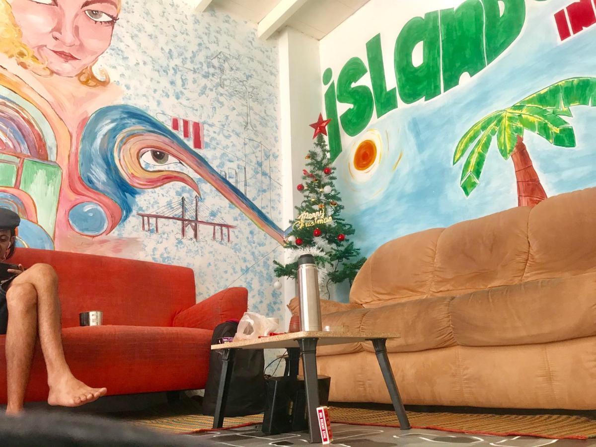 B&L Islanders Inn جورج تاون المظهر الخارجي الصورة